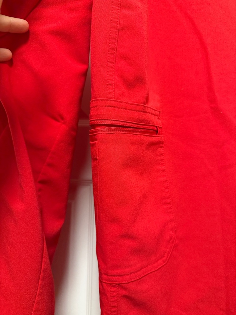 Figs Red Scrub Set - Picture 3 of 6